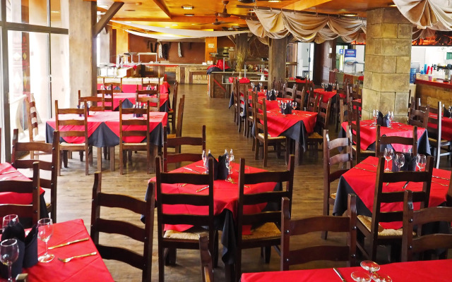 Pirates Village