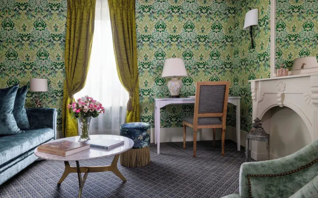 Une Autre Chambre