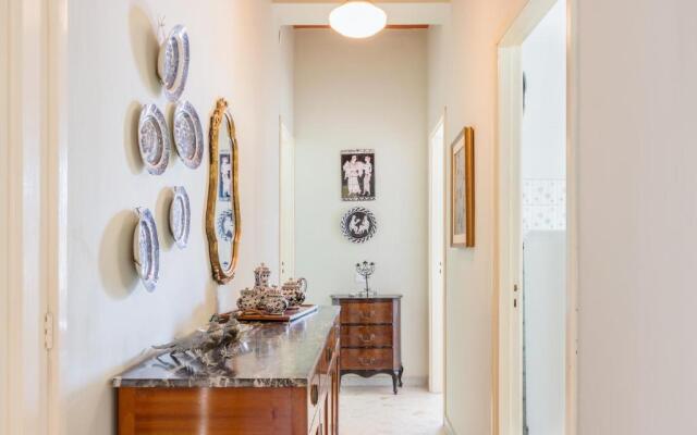 Teatro Greco Balcony Apartment