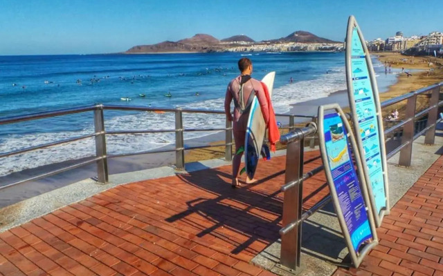 Estudio Playa Canteras 2-4p Wifi 100MB