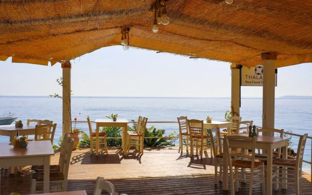 Takis House in Katavolos