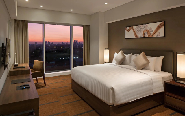 Oakwood Hotel & Residence Surabaya