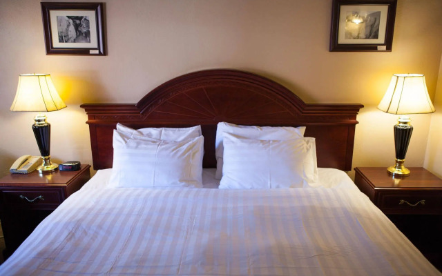 Revelstoke Lodge