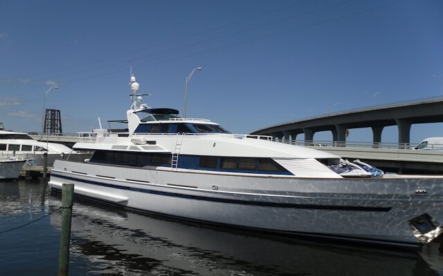 Salt Dancer Mega Yacht Vacation