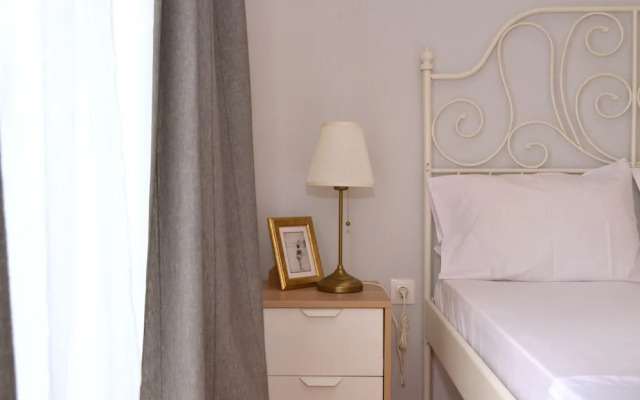 Exarchia a nice and cozy apartment