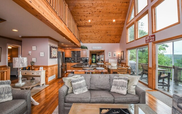Scenic Overlook 6 Bedroom House