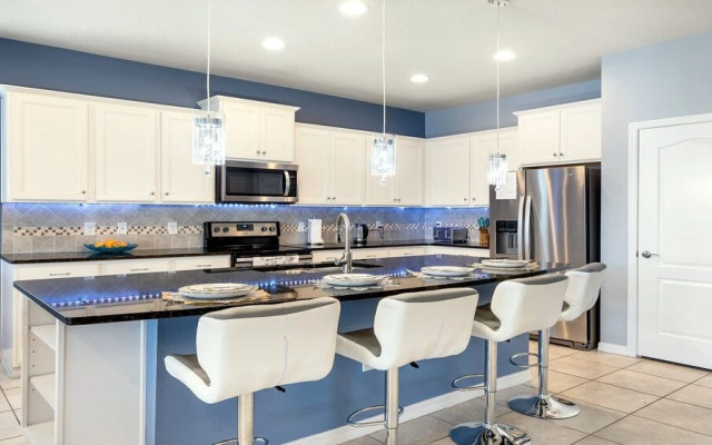 Family-friendly Oasis With Game Room & Pool