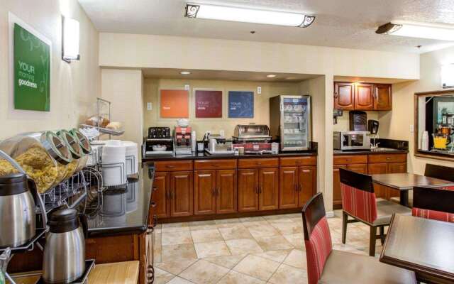 Comfort Inn Redding Near I-5