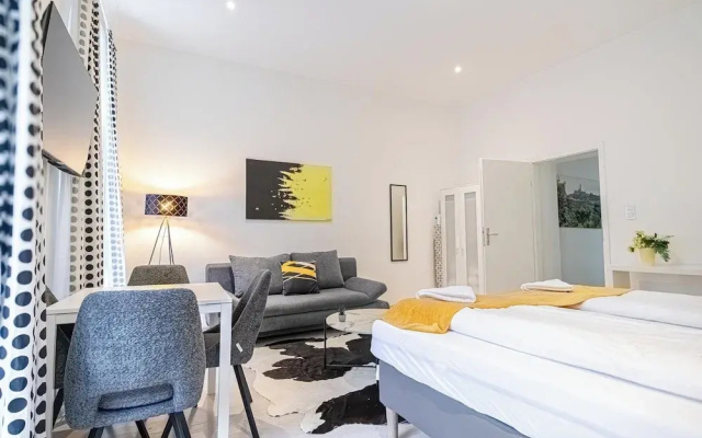 Modern 1BR Apartment Central Location