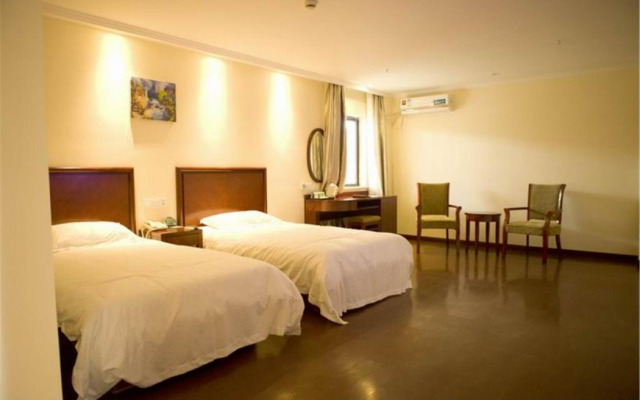 GreenTree Inn Suzhou Taiping Town High-speed North Station Express Hotel