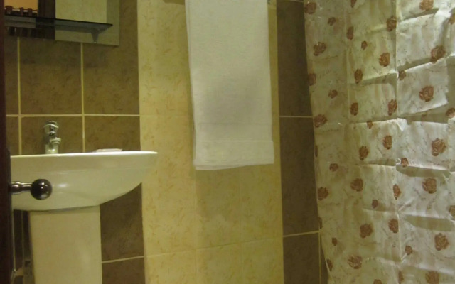 Caravan Hotel