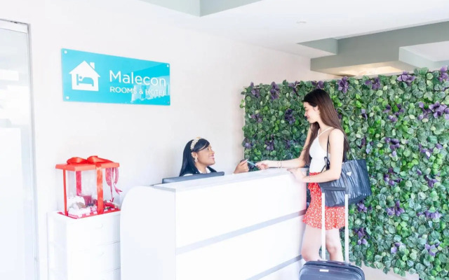 Malecon Rooms Y