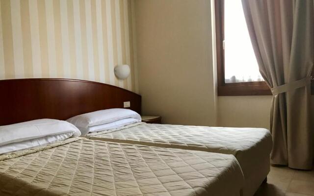 Hotel Roma