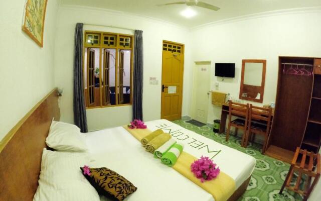 Adroit Beach Inn