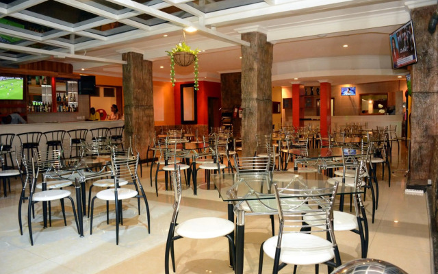 La Posh Hotel
