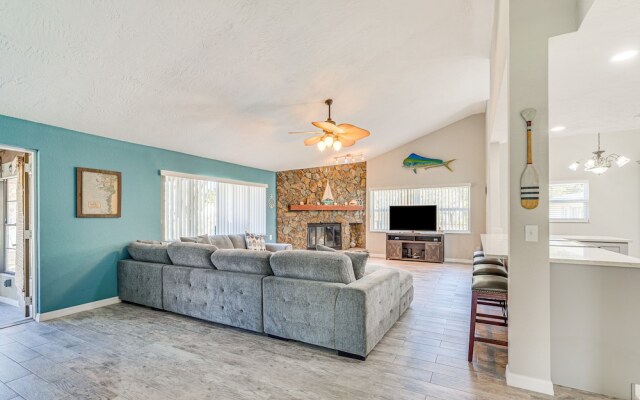 Riverfront Home With Private Dock, Fire Pit!