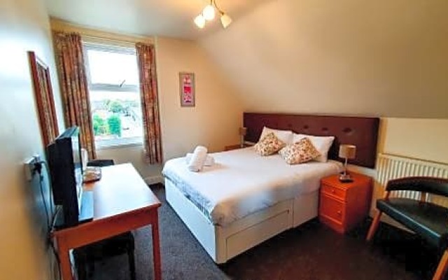 The Linden Leaf Hotel