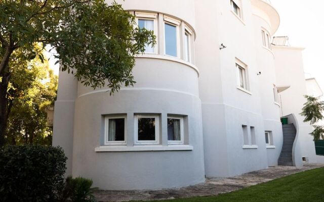 My House at Estoril Guest House