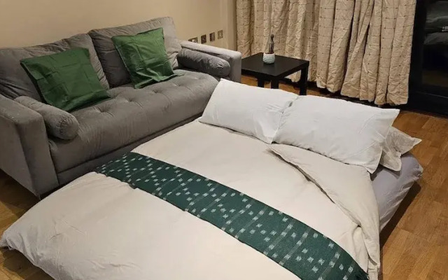 Modern & Lovely 2 Bed in London