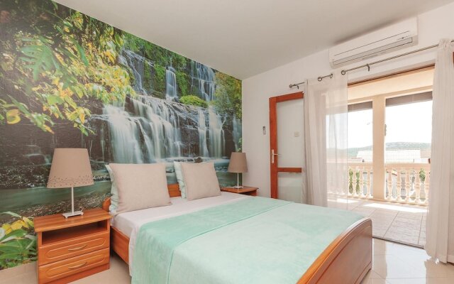 Beautiful Home in Pirovac With Wifi and 2 Bedrooms