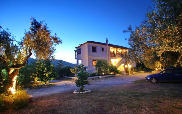 Giasemi Apartments