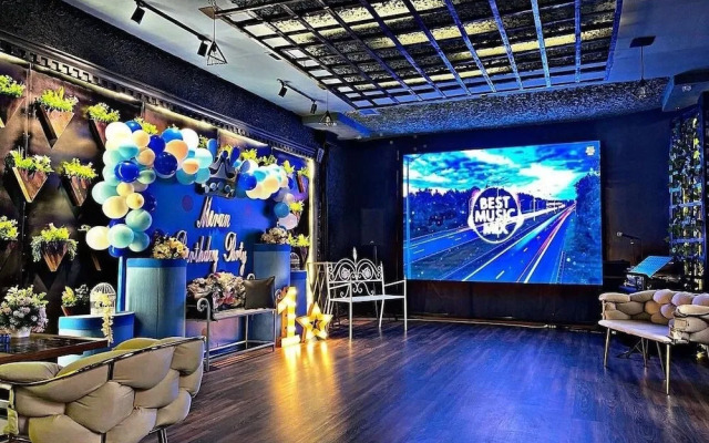 Cinema Plaza