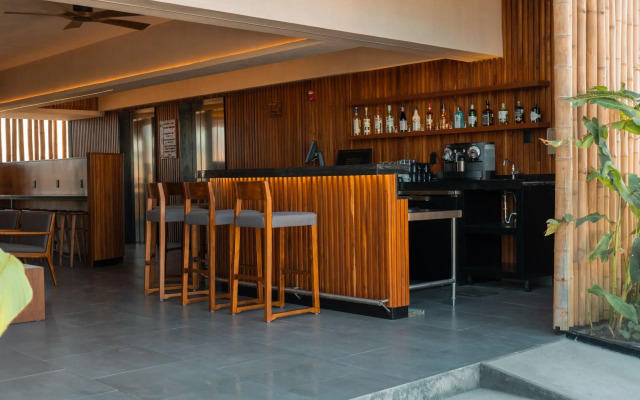 Hive Cancun