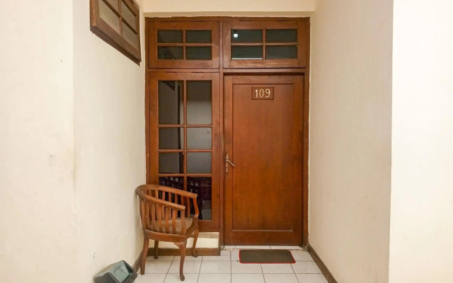 OYO 759 Hotel Dewi Sri