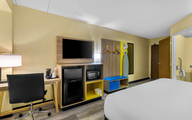 Days Inn by Wyndham Minot