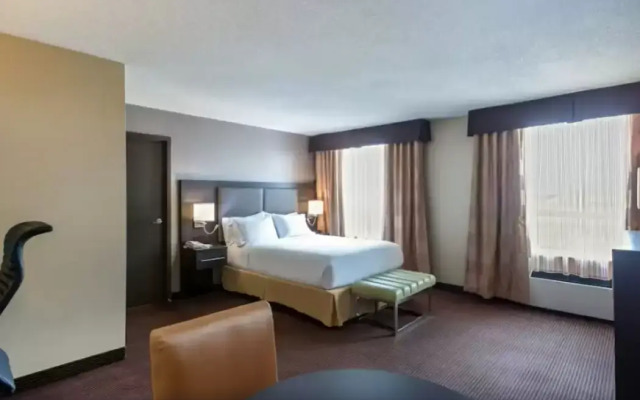 Quality Inn & Suites Regina Downtown