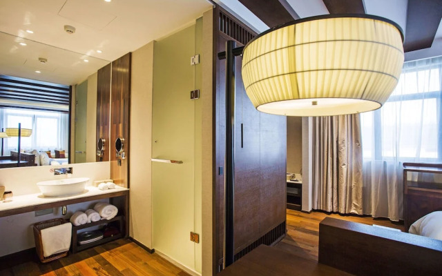 Manyue Select Holiday Hotel