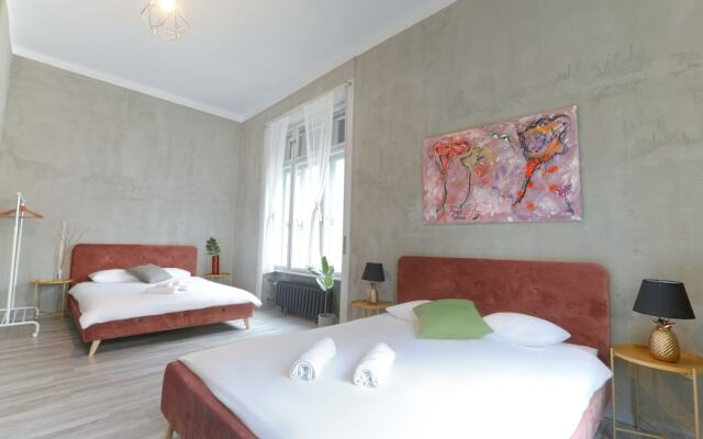 Pilvax Rooms