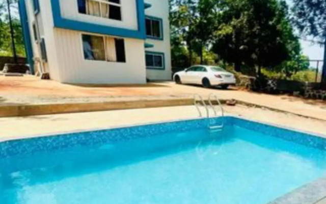 West Valley Villa Casa East