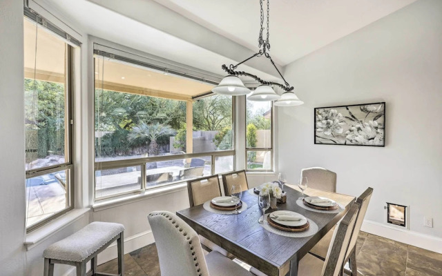 Airy Scottsdale Home: Pool, Putting Green & Grill!