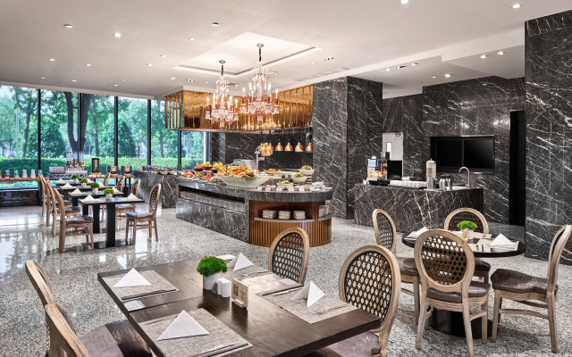 Crowne Plaza Shanghai Jinshan Hotel