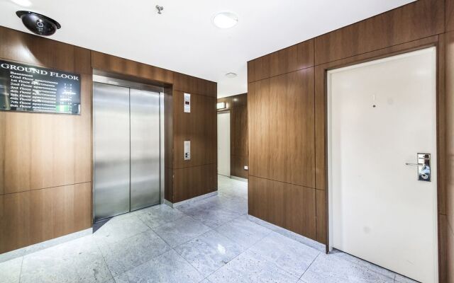 Sky Gardens Sunset River View Netflix Wine Parking