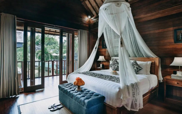 Bale Gede Lembongan