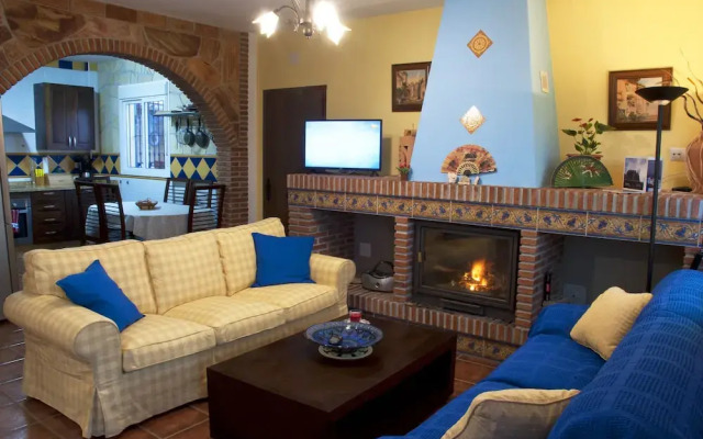 Holiday Home With Private Pool Near Andalusian Village Comares, Malaga