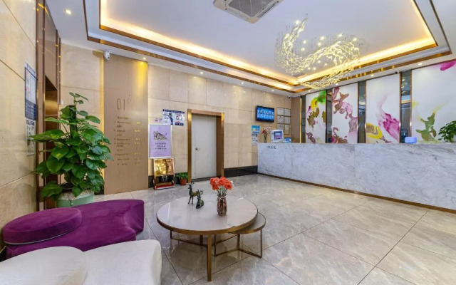 Lavande Hotel (Shenzhen Airport, Fuyong Metro Station)
