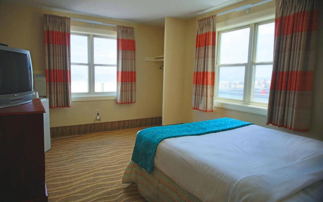 Plim Plaza Hotel