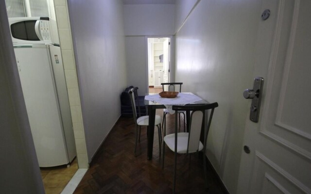 GoHouse Constante 702