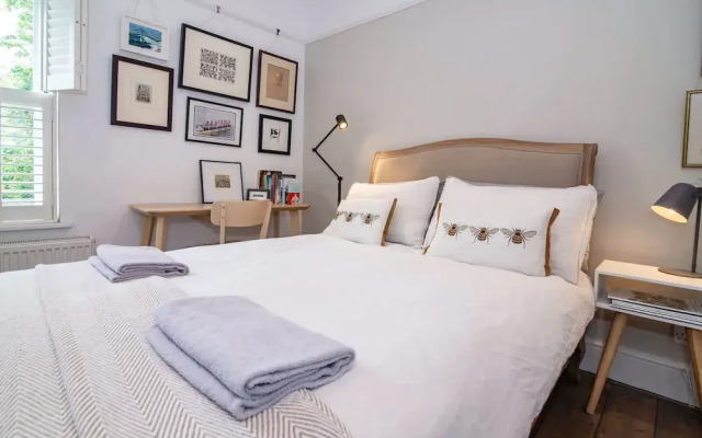 Host Stay Terrace on Canal