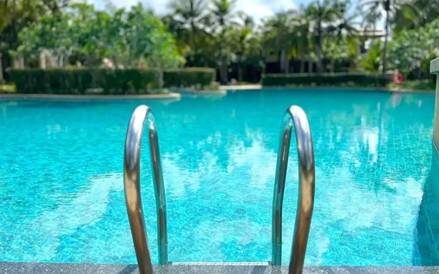 Laguna Village by RESAVA