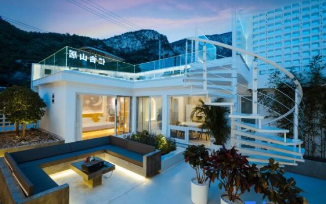 Renhe Shanju Homestay (Qinglianggu)