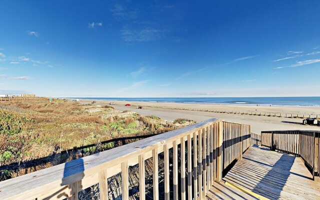 Banyan Beach House - Three Bedroom House