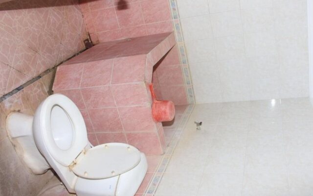 Baru Dua Beach Hotel and Restaurant