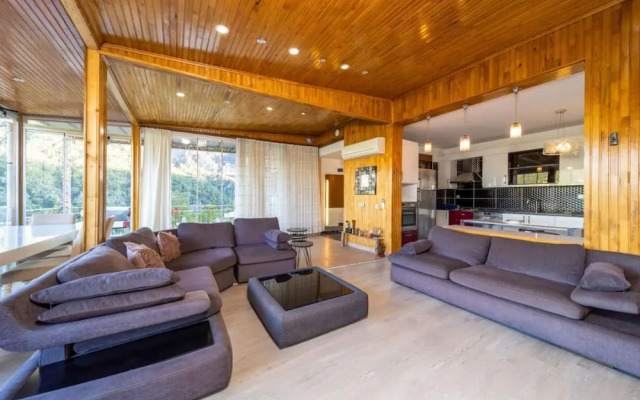 Apartment Near Natural Attractions in Antalya