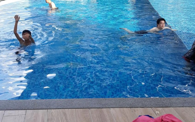 Tini Icity Guesthouse