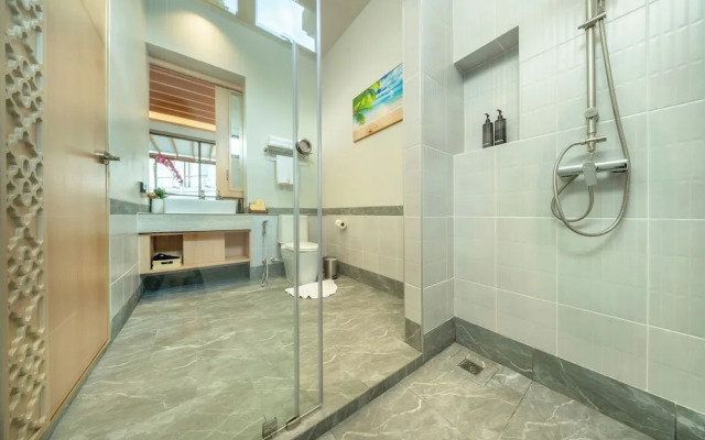 A.Z. Sunrise Resort & Fitness Club