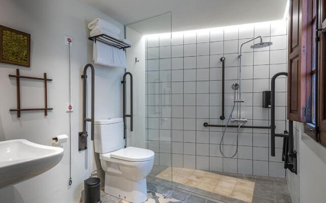 Unic, Turisme D'interior.